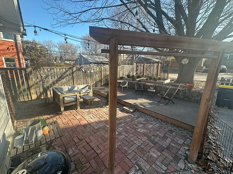 4243 Kenwood Ave — Photo 21