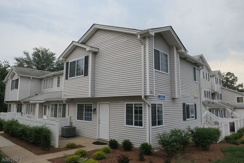 33 Hyde Ct, Bedminster, NJ 07921 Zillow