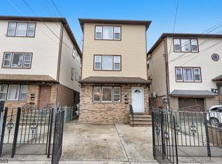 35 Mott St, Newark, NJ 07105