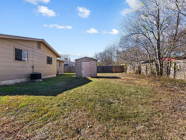 222 Redbud Ln #A — Photo 13