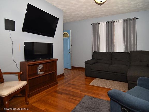 5th image of 71 Tower Ave