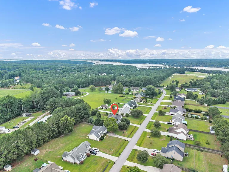 210 Raven Ridge Ct — Photo 44
