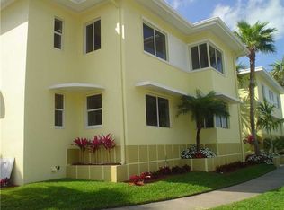 2880 Pine Tree Dr APT 10, Miami Beach, FL 33140