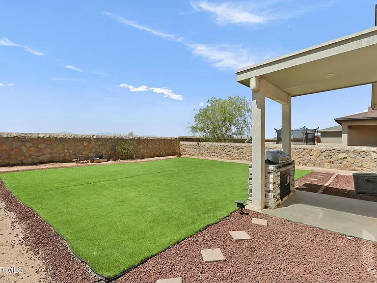 3909 Desert Dunes Dr — Photo 46