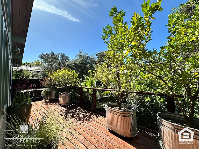 417 Brazil St — Photo 22