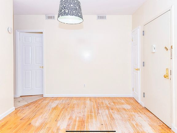 5th image of 277 Classon Ave #33B