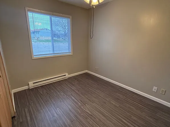 Sommerset Apartments, 812 N 10th St #6, Norfolk, NE 68701