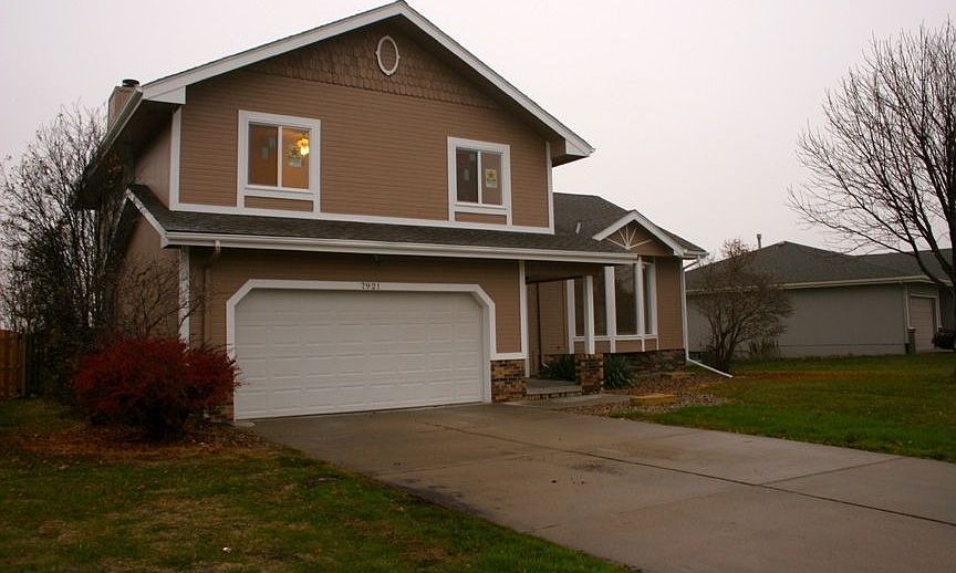 1st image of 7921 La Vista Dr