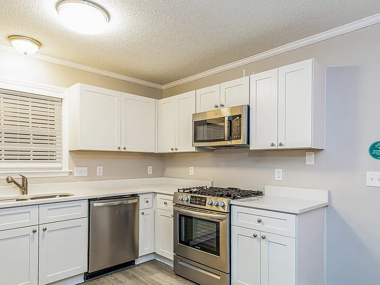 525 Hidden Cellars Dr — Photo 9