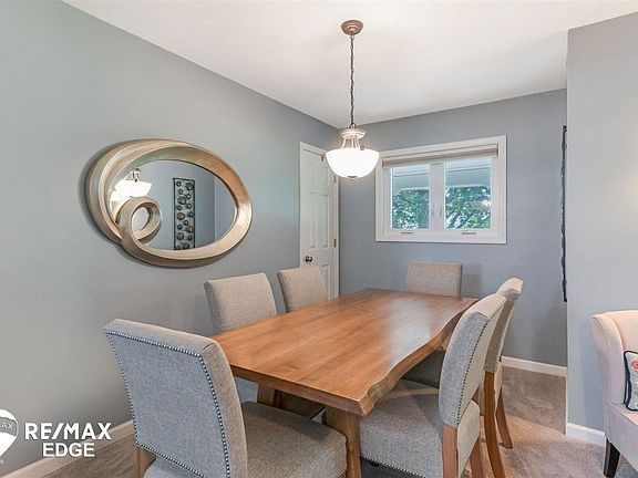 4th image of 2155 Briar Ln