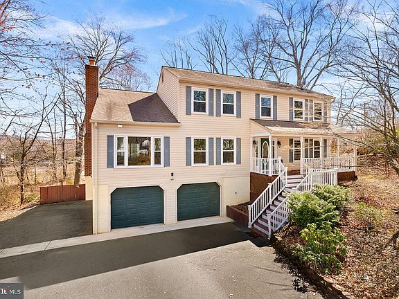 3rd image of 1339 Aquia Dr