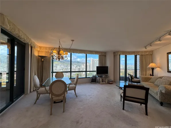 1888 Kalakaua Ave APT 2401, Honolulu, HI 96815