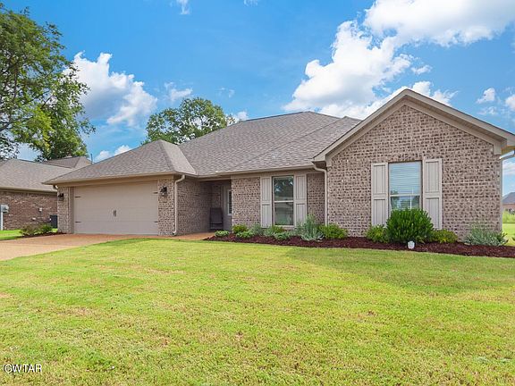 2nd image of 72 Bear Trace Dr