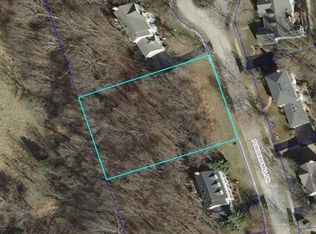 2415 Powders Mill Dr, Chesterfield, MO 63005