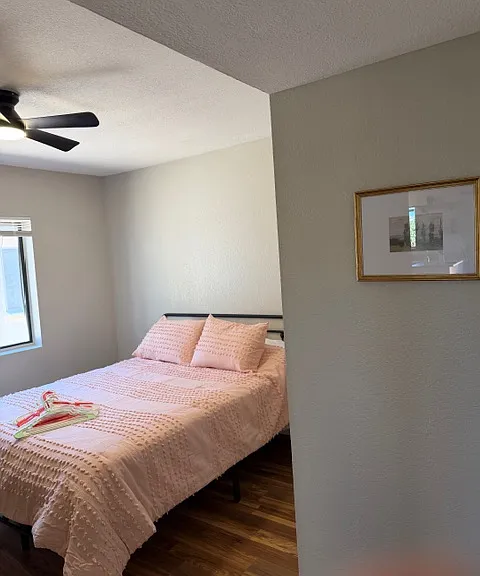 1033 W Laguna Dr — Photo 10