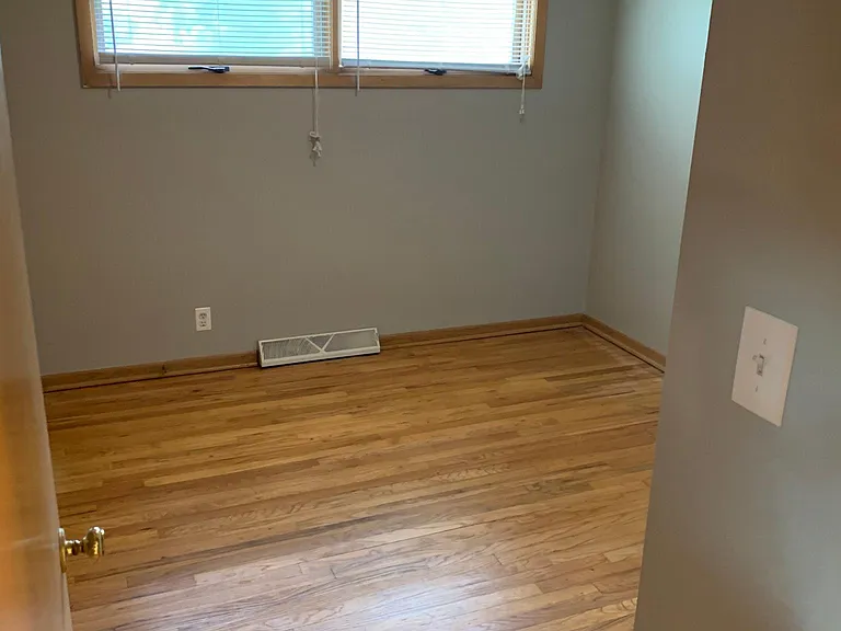 1605 Madison St — Photo 17