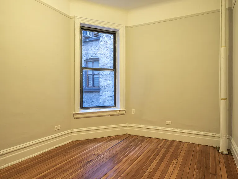 229 W 101st St #5A — Photo 3