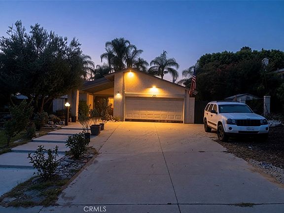 2nd image of 6440 Sapphire St
