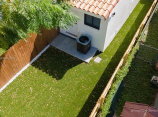 3045 SW 21st St, Miami, FL 33145