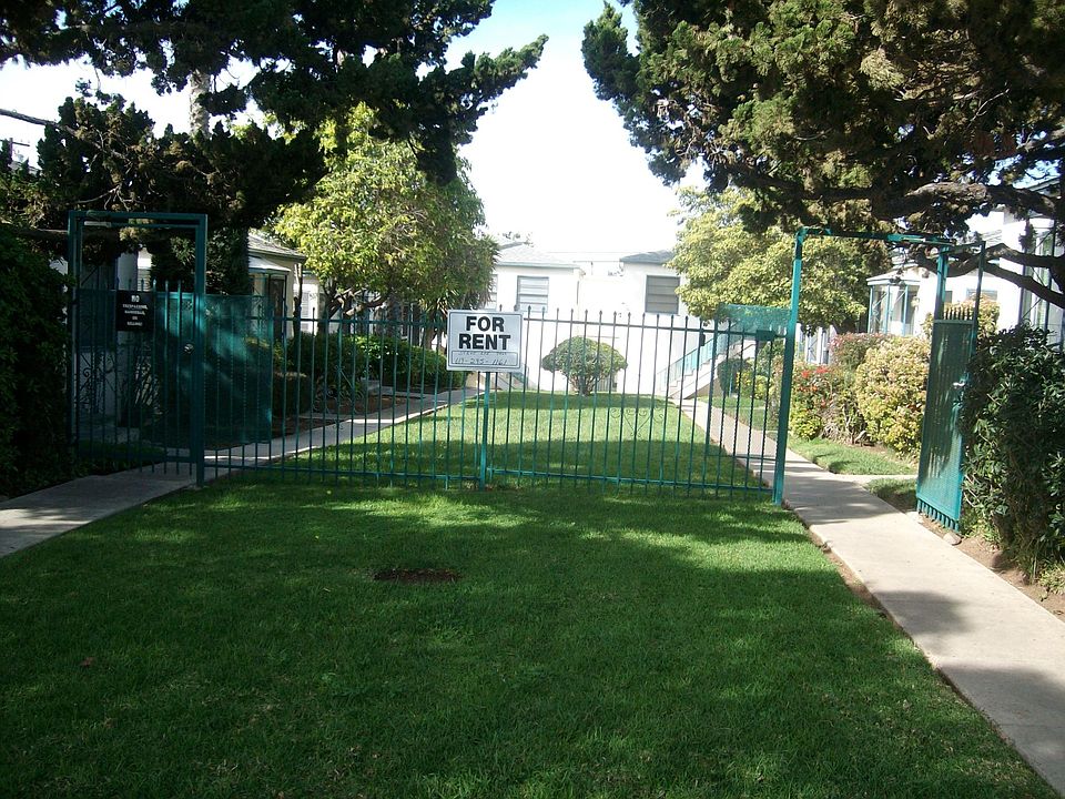 2nd image of 4070 Hamilton St