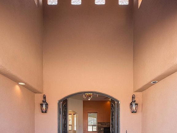 4th image of 1202 Gabaldon Rd NW