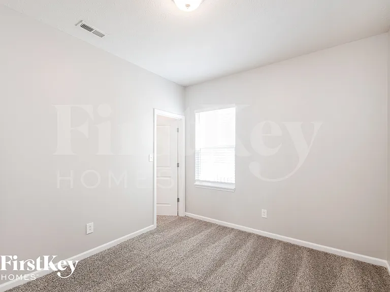 5887 Aldridge Dr — Photo 12