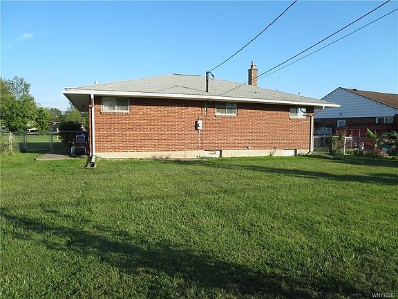 3rd image of 4776 Mount Vernon Blvd