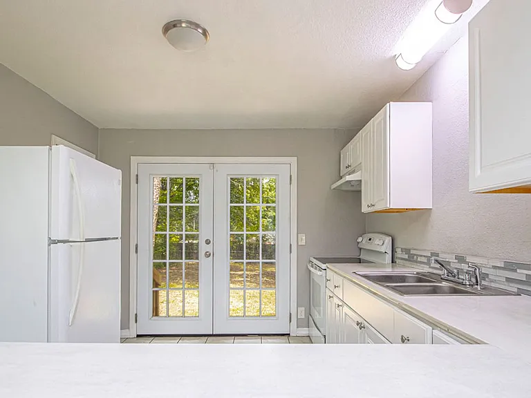 4900 Trinity Dr — Photo 19