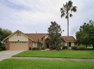6108 Silver Oaks Dr, Zephyrhills, FL 33542