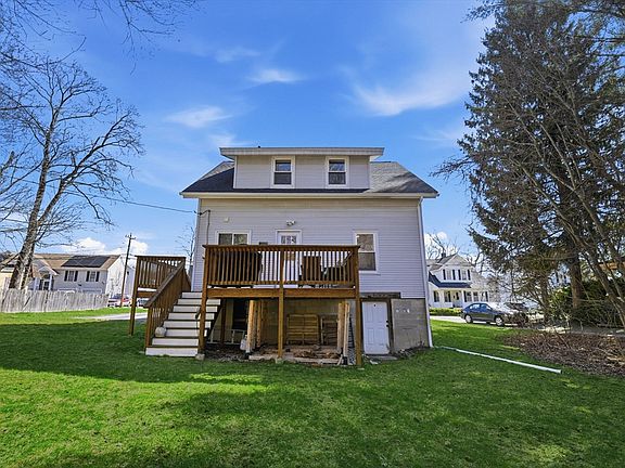 5th image of 4 Brookside Ave