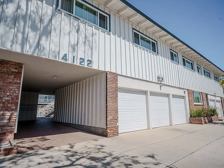 4122 Deeboyar Ave — Photo 1