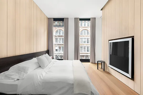 Sold by Compass | media 8