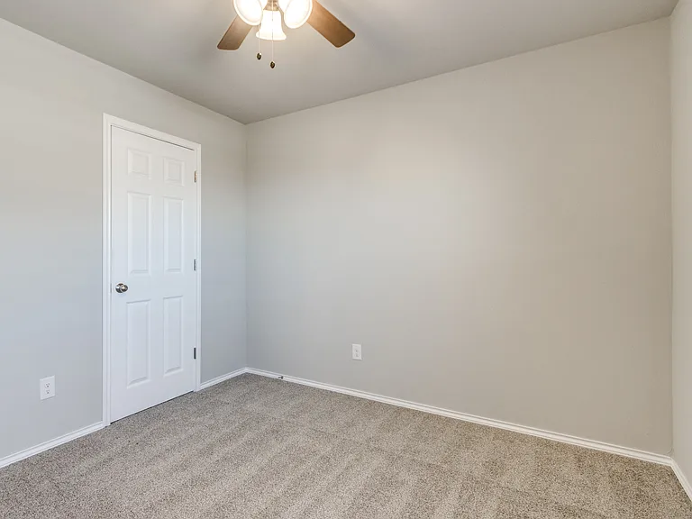 626 Audrey Dr — Photo 9