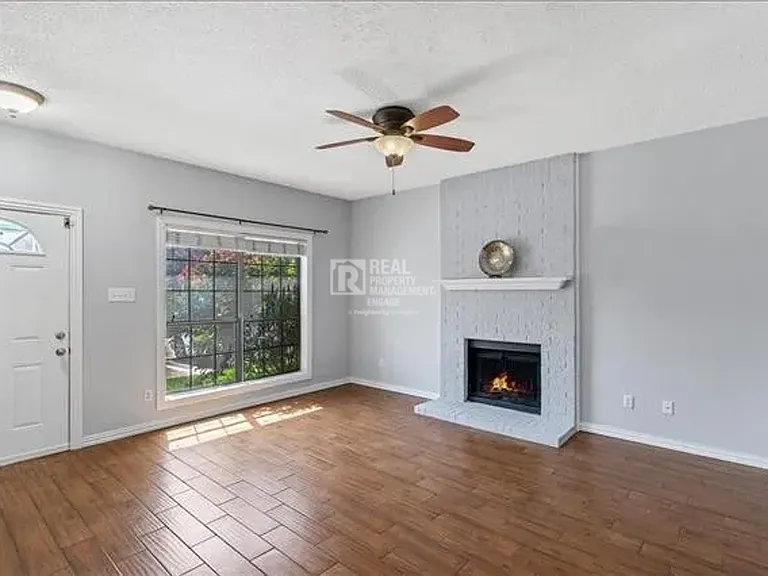 234 Samuel Blvd #P-1 — Photo 3