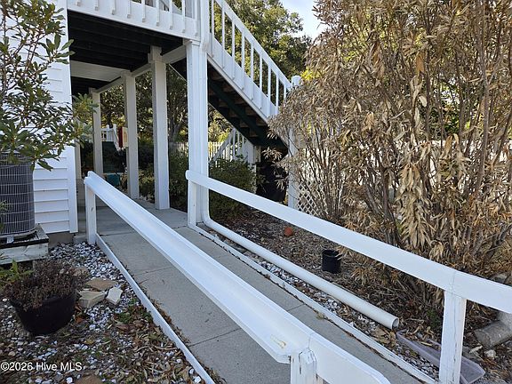 4th image of 300 Spencer Farlow Drive #F