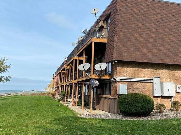 2nd image of 320 Salem Dr #15714978