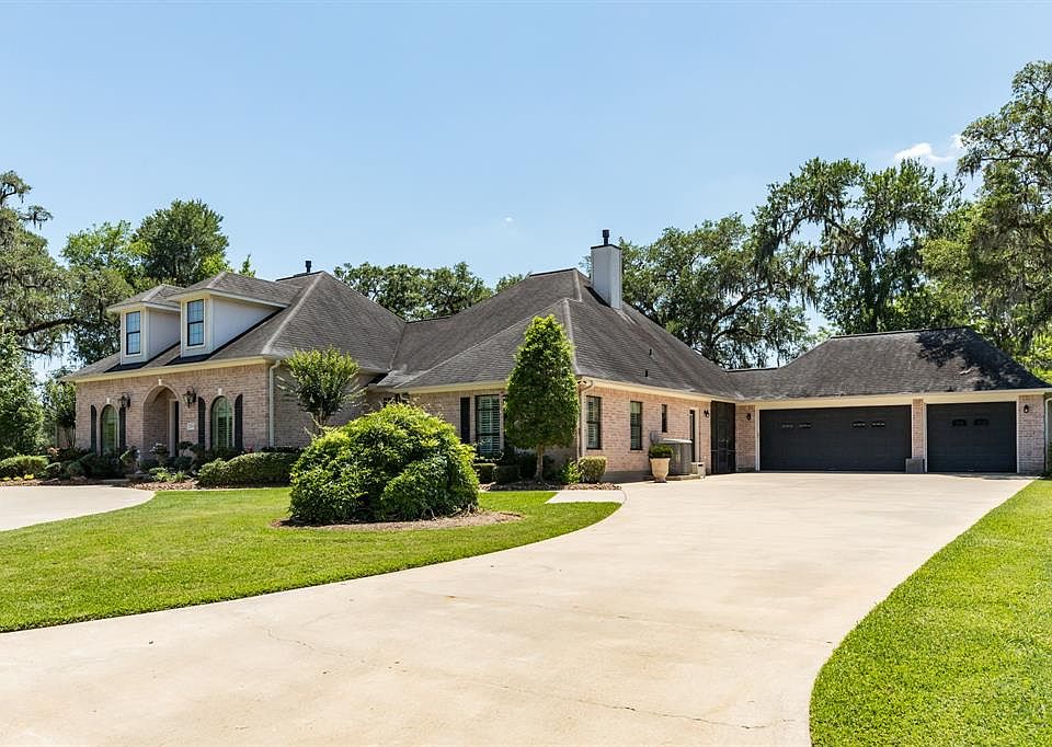 1st image of 2244 Sunset Oaks Dr