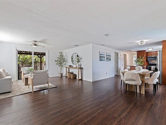 4th image of 8536 QUAIL ROAD