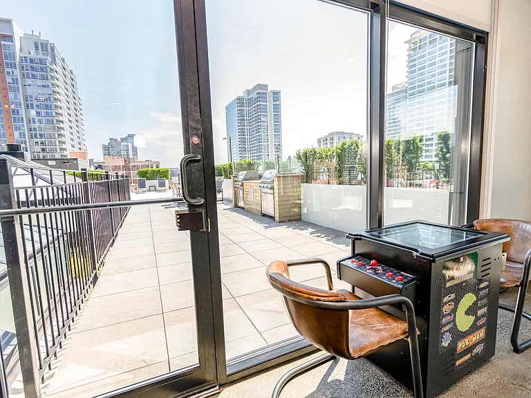 Library Lofts — Photo 10