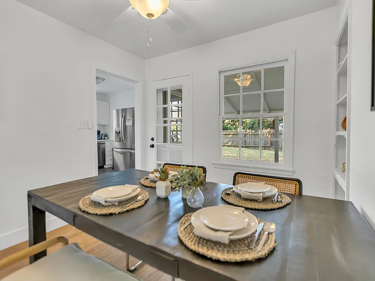 1539 Maryland Ave — Photo 16