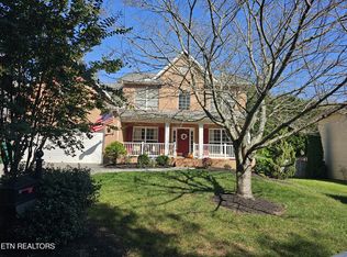 1720 Somersby Ln, Knoxville, TN 37922