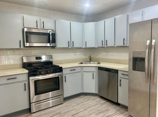 36 Holly Ct, Hamilton, NJ 08619