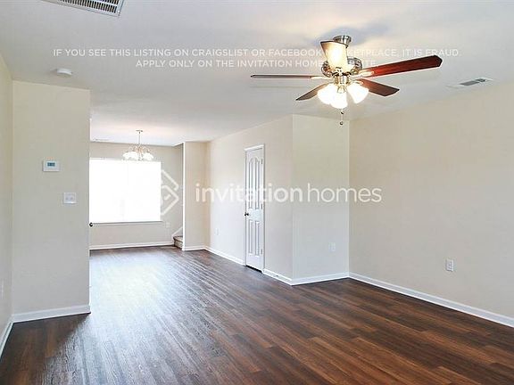 3rd image of 1712 Aldershot Ct