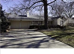 218 S Old Manor Rd, Wichita, KS 67218