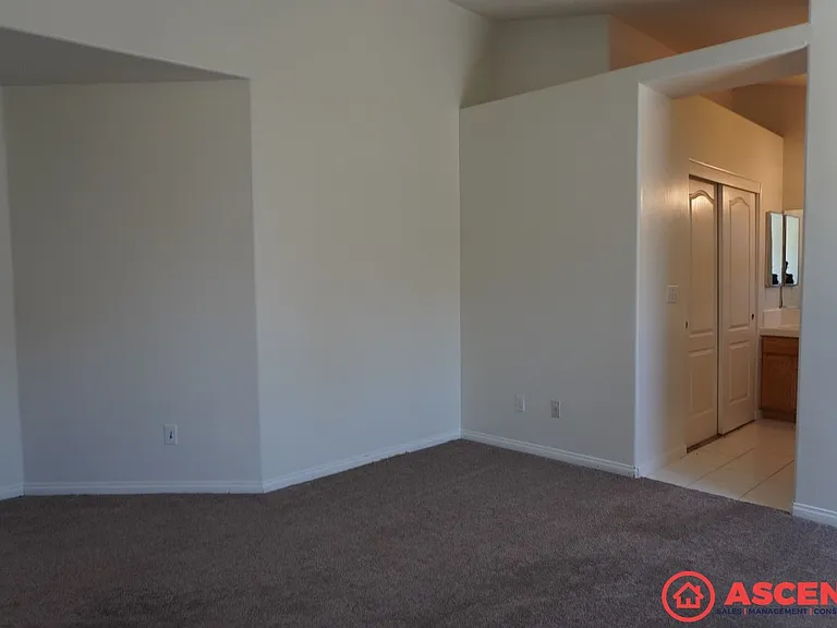 7217 Silver Spray Ave — Photo 2