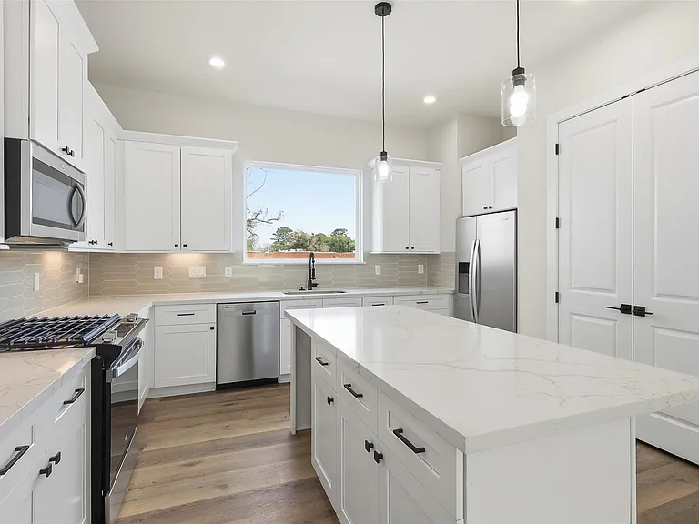 9405 Hammerly Blvd #B — Photo 14