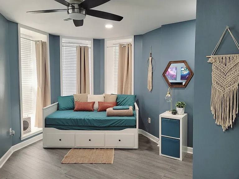 2647 N Charles St #1 — Photo 11