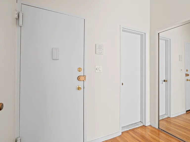141 W 94th St #3F — Photo 7