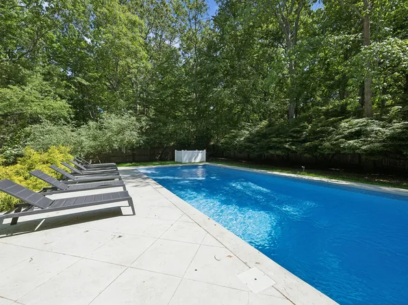 56 Underwood Dr, East Hampton, NY 11937