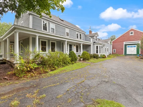 97 Park St, Pepperell, MA 01463